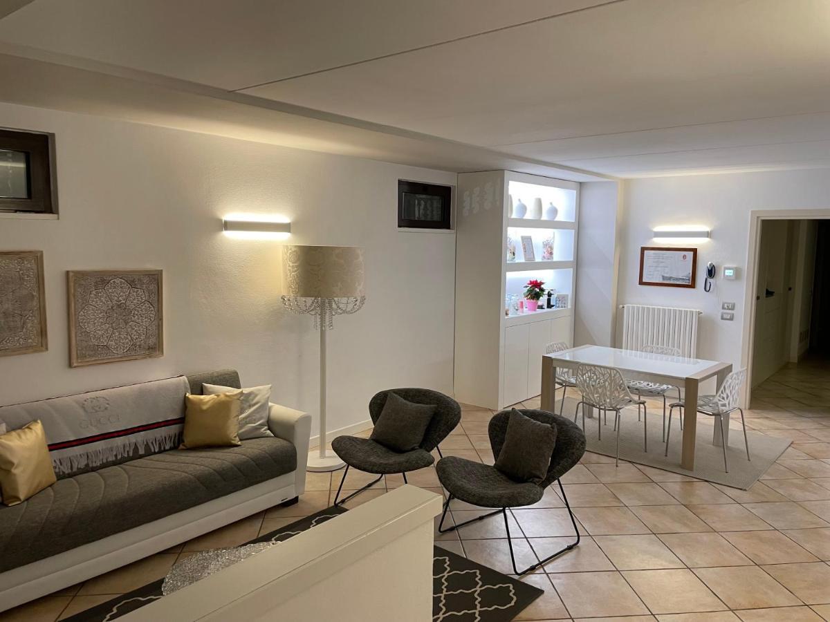 Villa Maddalena Ome Bagian luar foto
